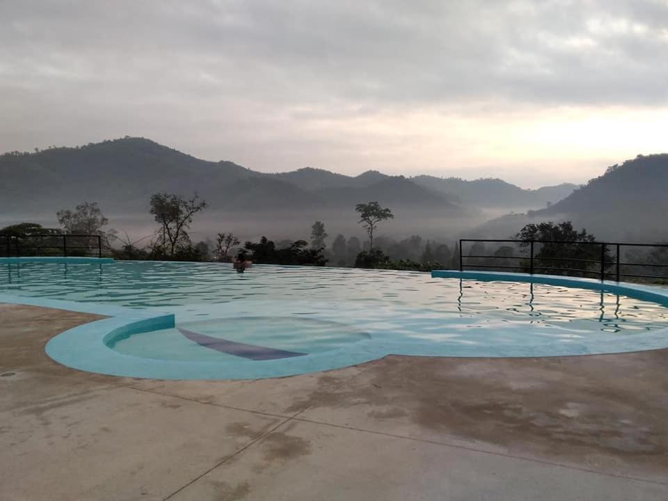 Khunkhao Tamnanprai Resort Суан-Пханг Экстерьер фото